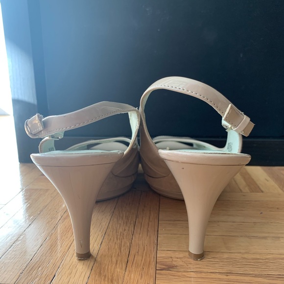 Nine West patent leather sling back heels Size 8.5 - Picture 4 of 7